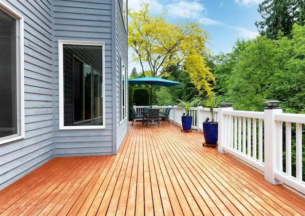 What is the most popular color for a deck