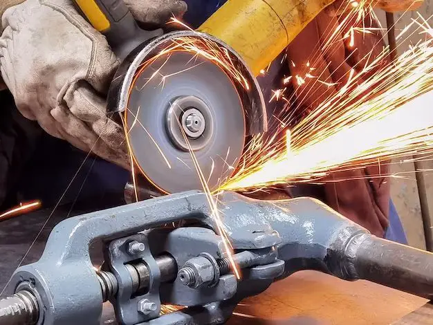 What is the best tool to grind metal