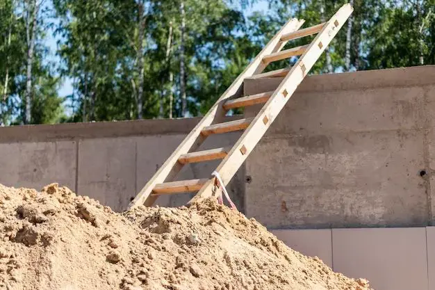 Which type of ladder is safe to use on an uneven surface