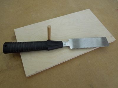 What is a flush trim saw