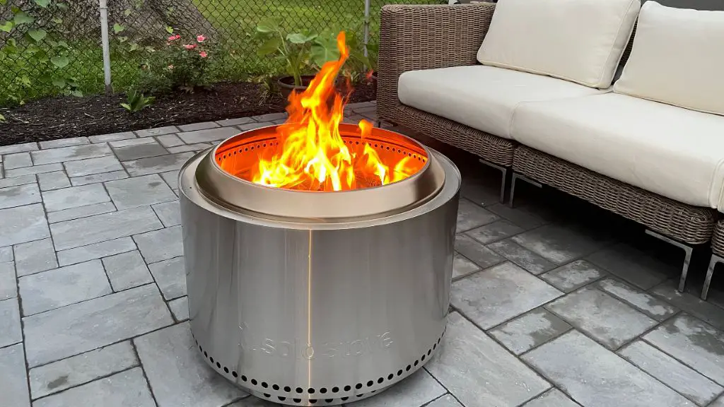 How does smokeless fire pit work