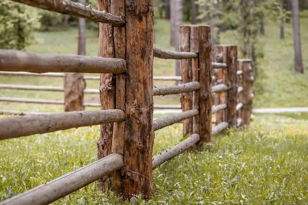 What is the easiest way to remove old fence posts