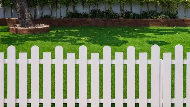 Why do people fence their front yards