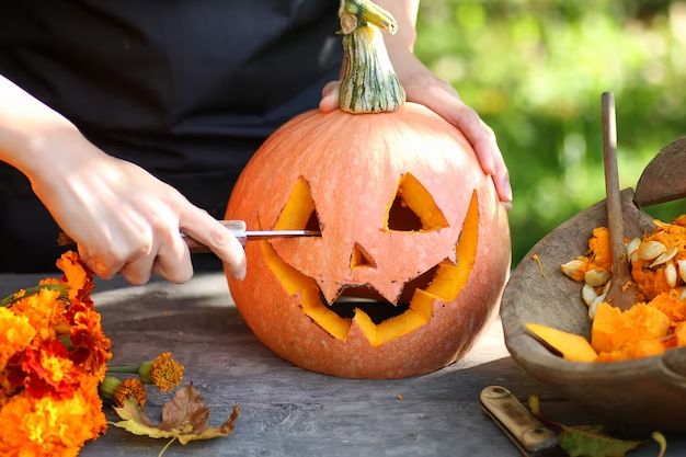 How do you carve a pumpkin quickly