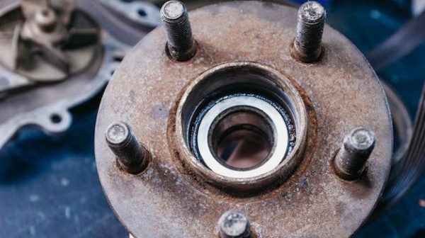 How do you replace wheel hub studs?