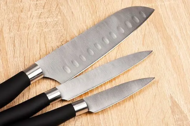 Is railroad steel good for knives