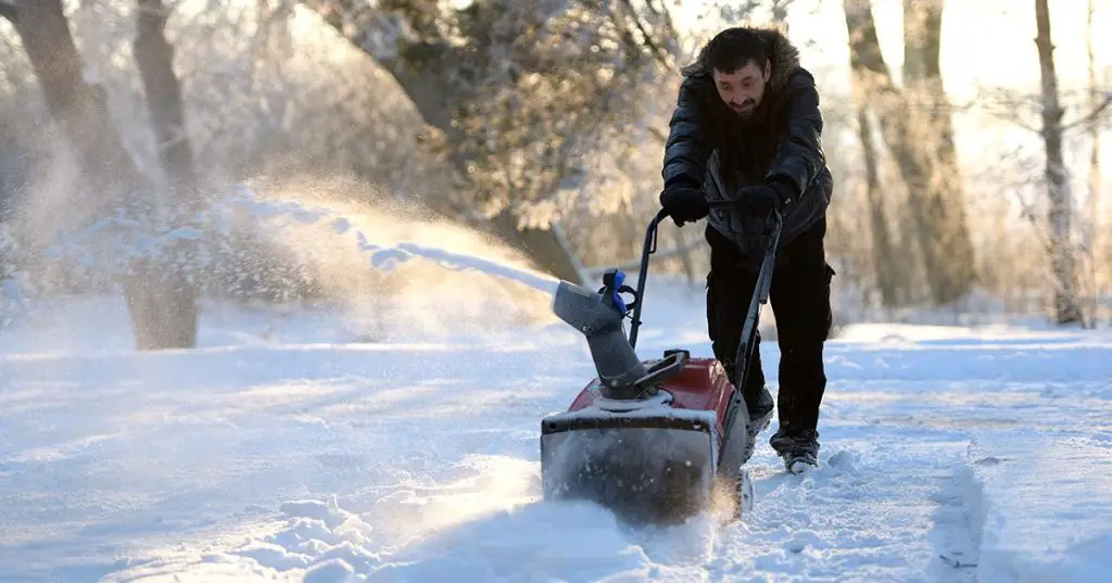 What month is the best time to buy a snowblower