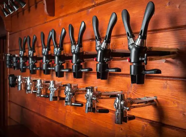 How do you store a bar clamp