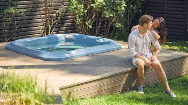 Can I leave the cover off my hot tub in the summer?