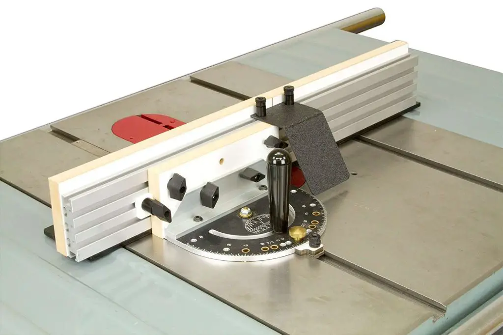 Can you use a miter gauge on a table saw