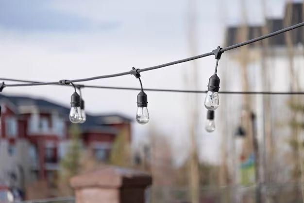 What kind of wire do you use for outdoor lights