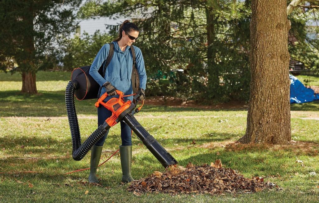 What is the best machine to pick up leaves