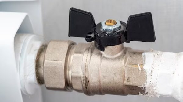 What is the hot water regulation valve?