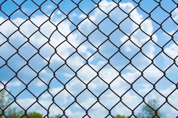 Can you replace a section of chain link fence