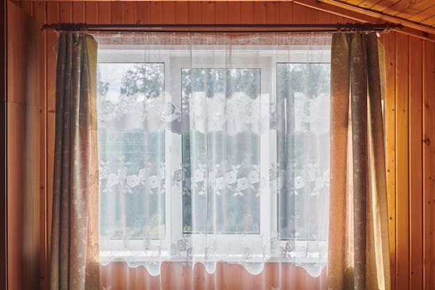 What kind of curtains look good in a log cabin