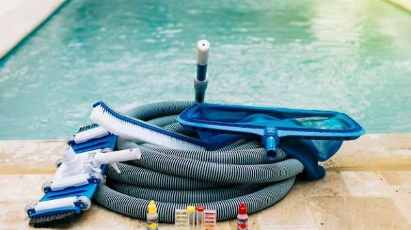 What is the best vacuum for above ground pools?