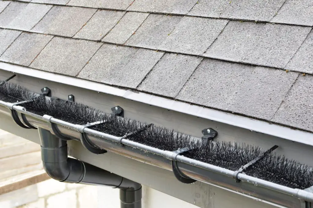 What is the best DIY leaf guard for gutters? - The Life Elevation