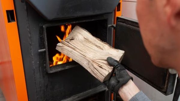 What are the pros and cons of pellet stoves?