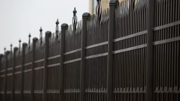 Can you add to a fence to make it taller?