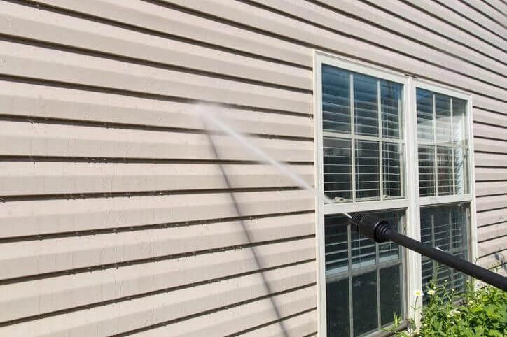 How do you clean vinyl siding without scrubbing