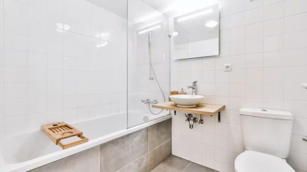 How can I make my small bathroom look nice?