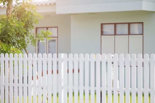 What is the best fence for front of the house