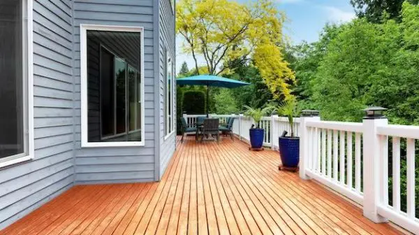 Which is better cedar or composite decking?