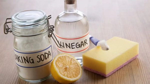 Is cleaning vinegar the same as white vinegar?