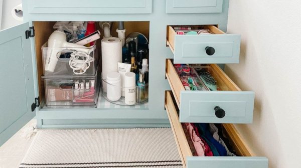 How do you organize a bathroom with deep drawers?