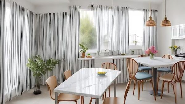 Which Colour curtain is best for dining room?