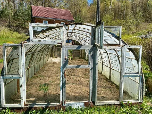 Can I make a greenhouse out of old windows