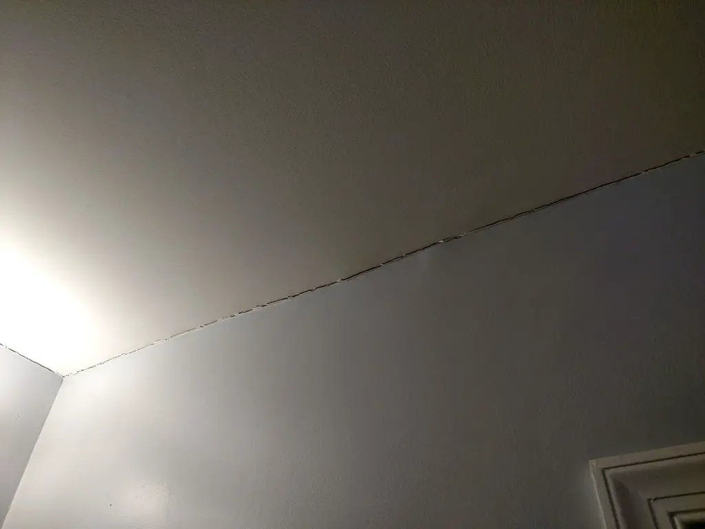 How do you fix cracked drywall taped seams