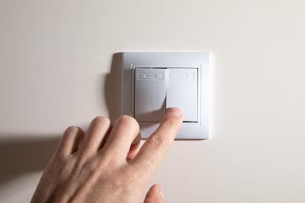 Do wireless light switches work