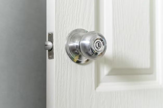 What causes a rattling door