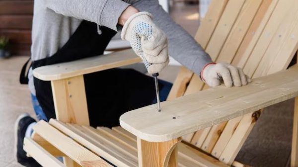 How to make folding Adirondack chairs?