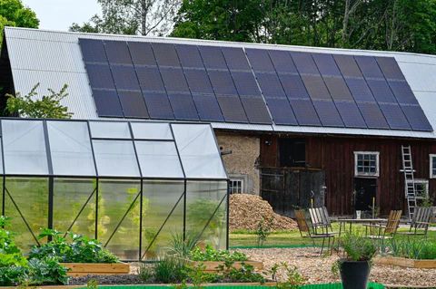 Can you use solar to heat a greenhouse