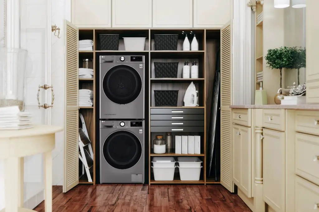 What is the minimum closet size for a stackable washer-dryer