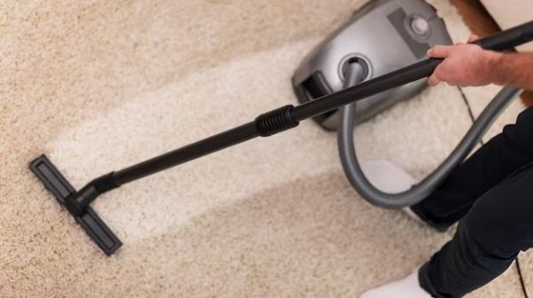 What are the cons of renting carpet cleaner?